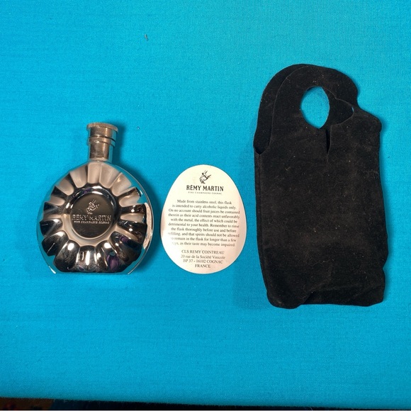 Silver Flask - Picture 3 of 6